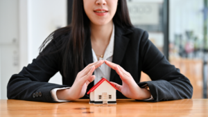 Read more about the article How to Choose the Right Real Estate Agent in Singapore for Your Needs